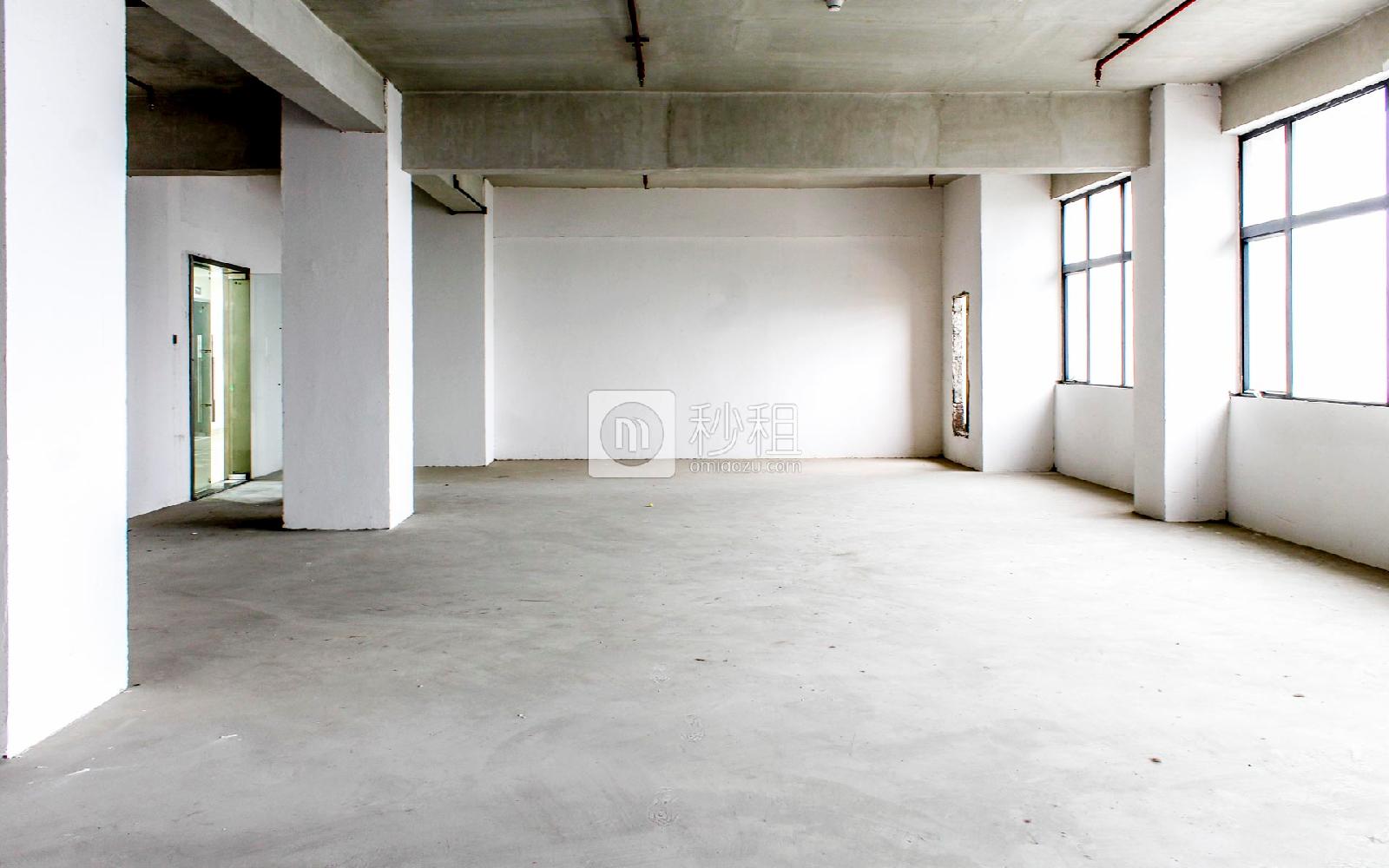 高盛大厦写字楼出租118平米毛坯办公室40元/m².月