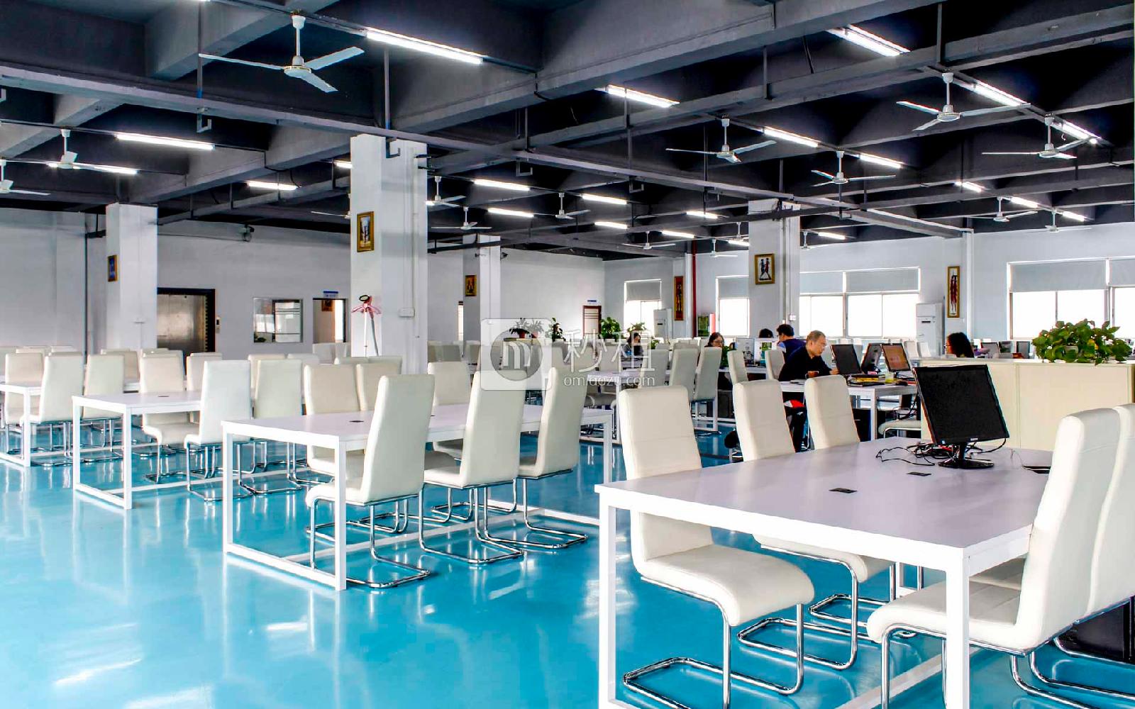 中非可持续发展中心写字楼出租1500平米精装办公室45元/m².月
