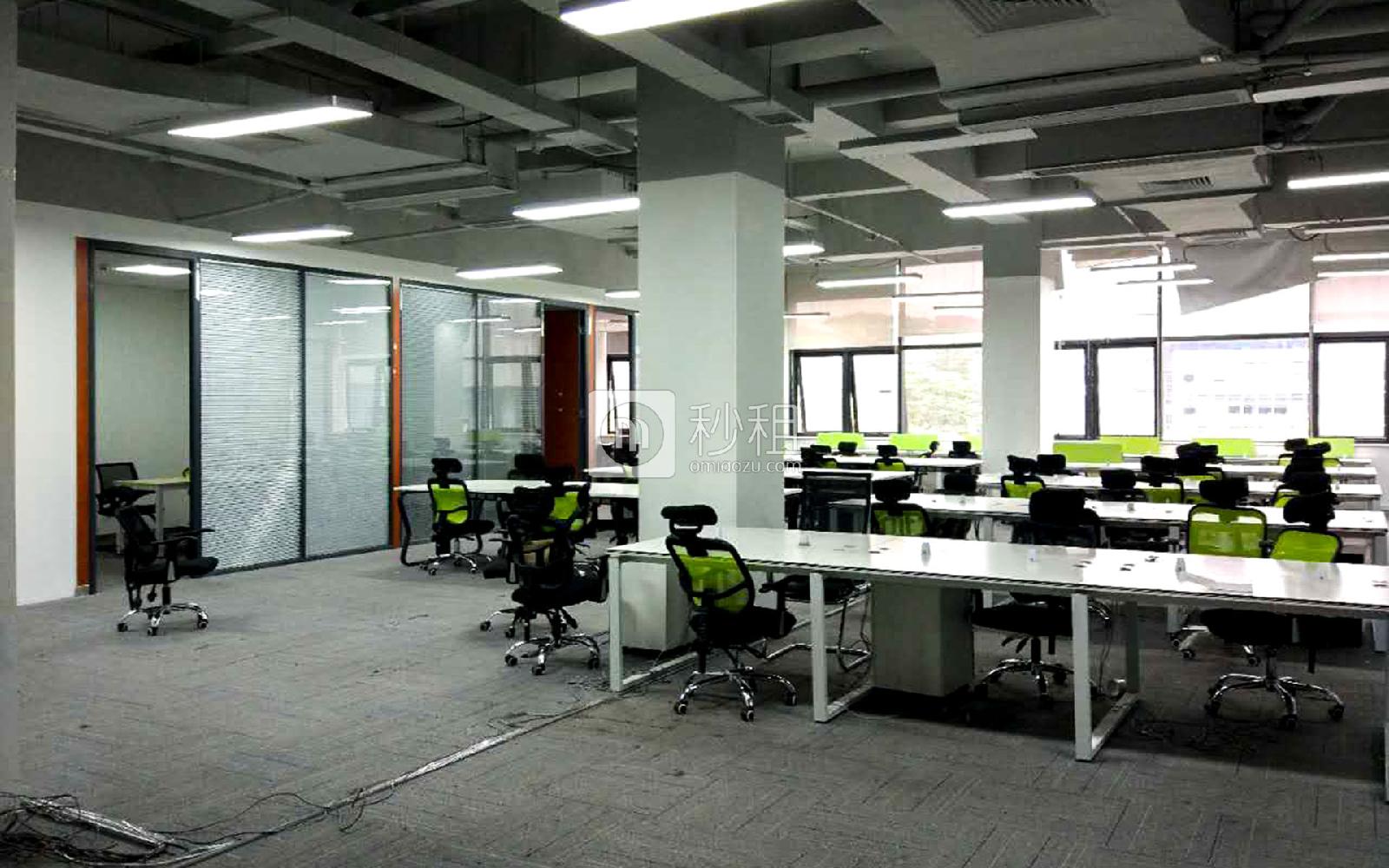 国人通信大厦写字楼出租654平米精装办公室115元/m².月