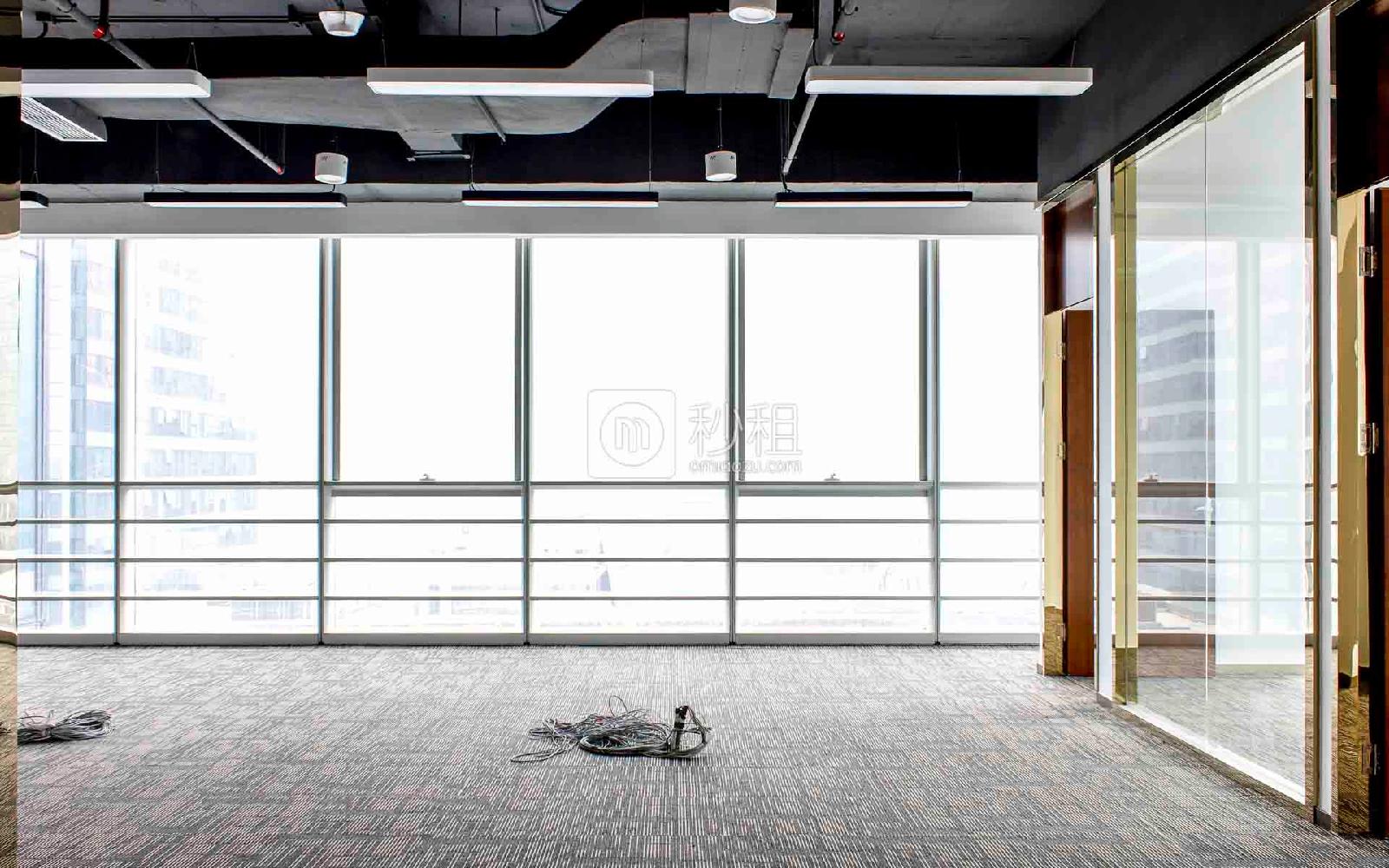 星河WORLD（二期）写字楼出租375平米精装办公室128元/m².月