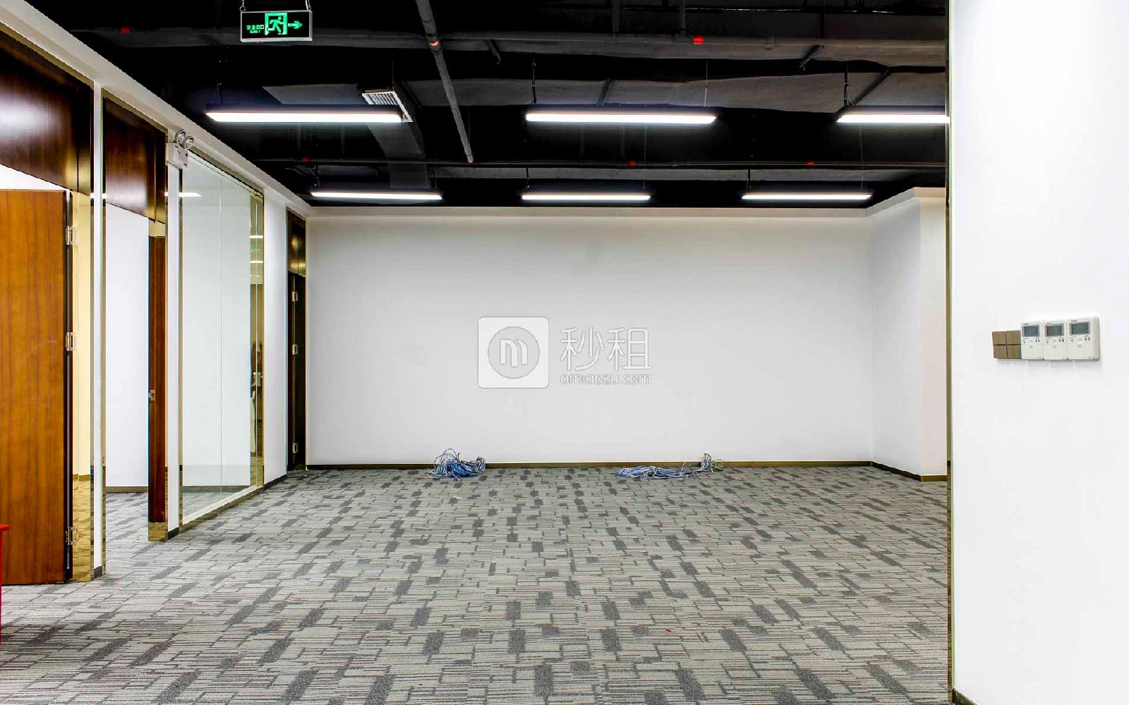 星河WORLD（二期）写字楼出租291平米精装办公室128元/m².月