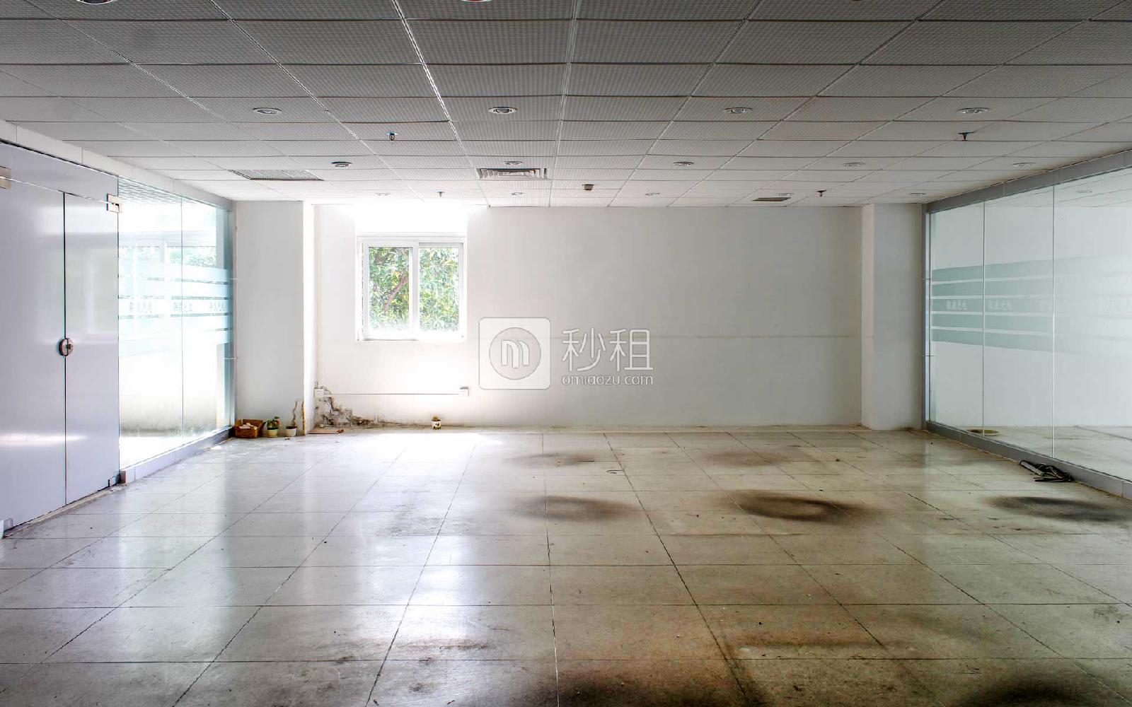 宇阳大厦写字楼出租300平米简装办公室70元/m².月