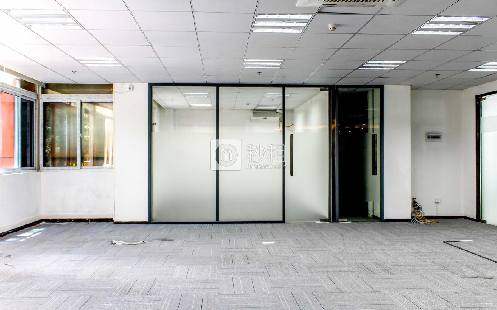 中泰数据大厦写字楼出租262平米精装办公室60元/m².月
