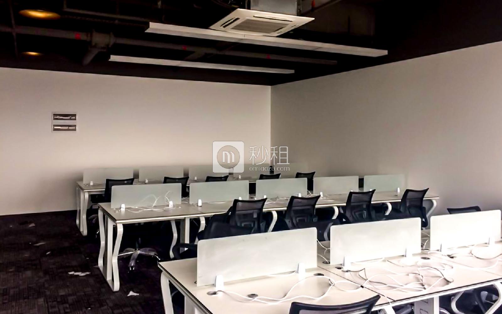 万国食品城	写字楼出租349平米精装办公室65元/m².月