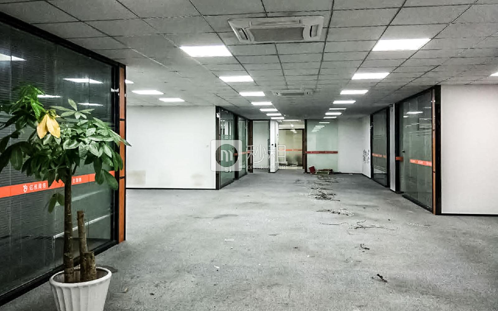 深圳软件园写字楼出租1158平米精装办公室130元/m².月