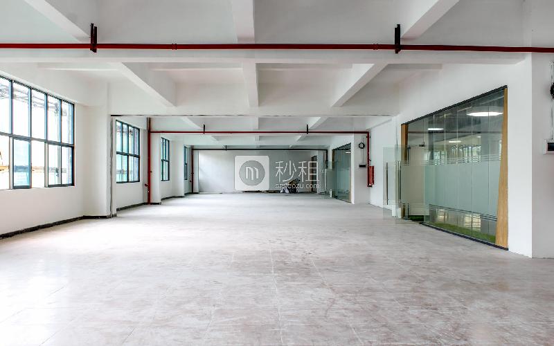 华辉创新园写字楼出租356平米简装办公室50元/m².月