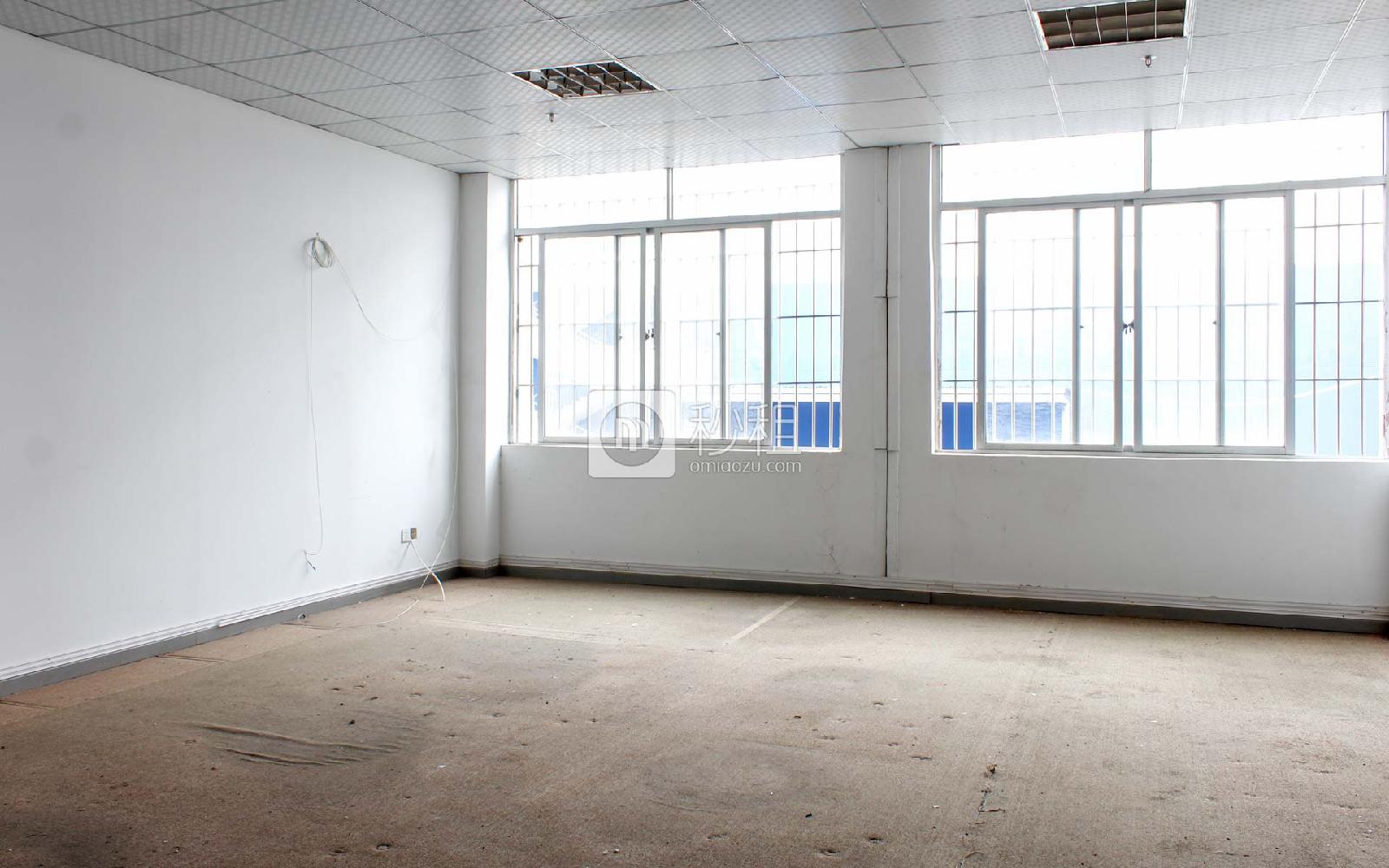 笋岗第一商务大厦写字楼出租116平米简装办公室68元/m².月