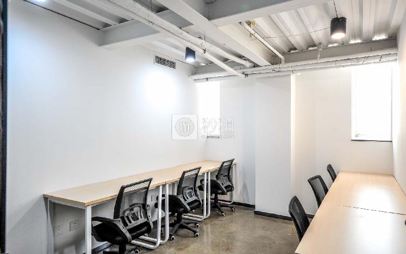 和众天成-创富港写字楼出租24平米精装办公室4750元/间.月