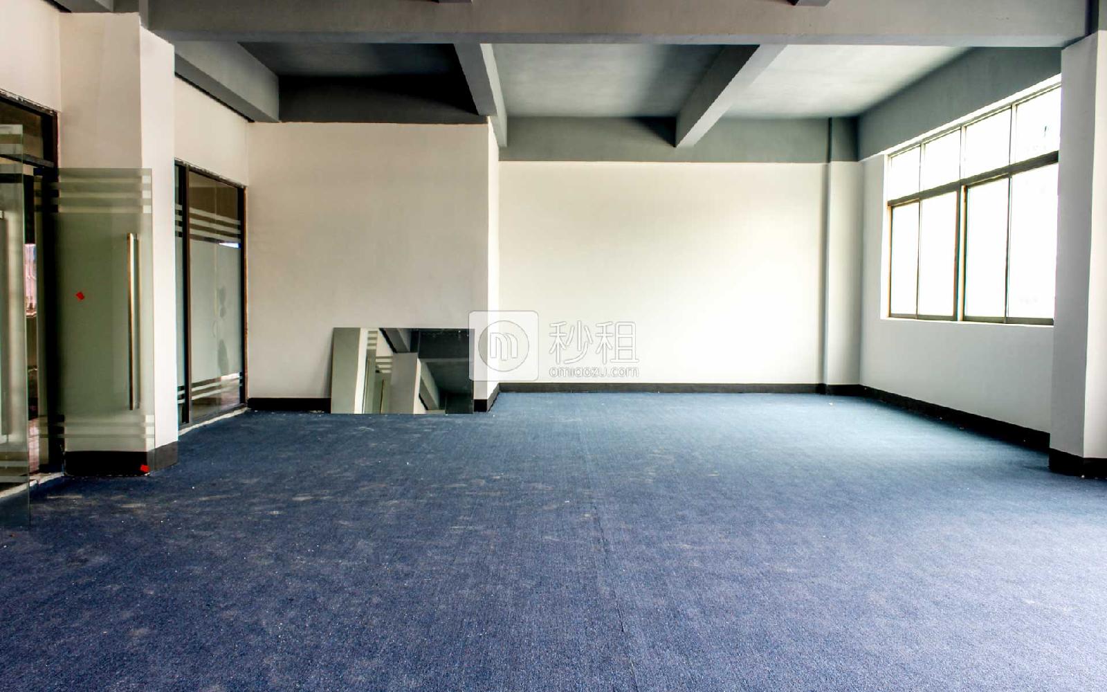 蓝海众创产业园写字楼出租92平米简装办公室38元/m².月