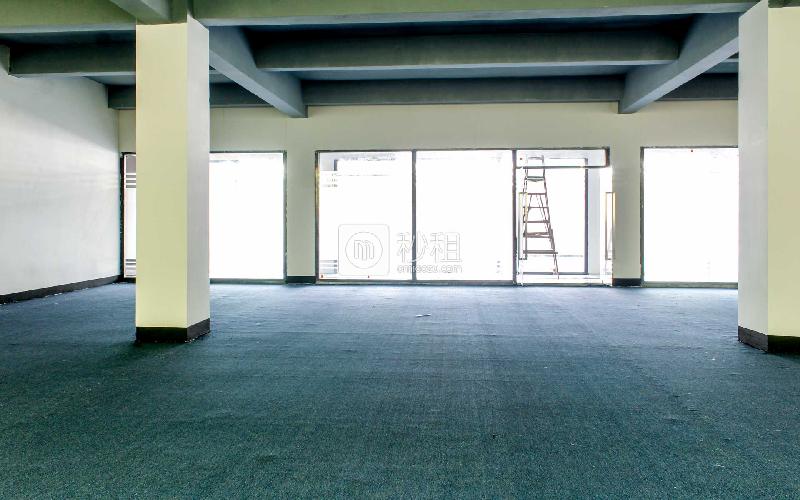 蓝海众创产业园写字楼出租154平米简装办公室38元/m².月