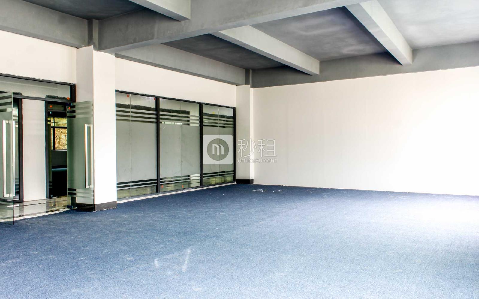 蓝海众创产业园写字楼出租184平米简装办公室38元/m².月
