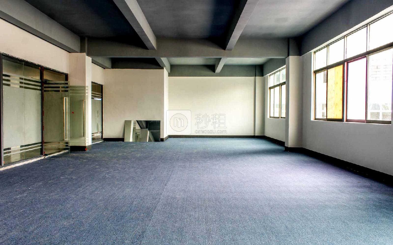 蓝海众创产业园写字楼出租730平米简装办公室38元/m².月