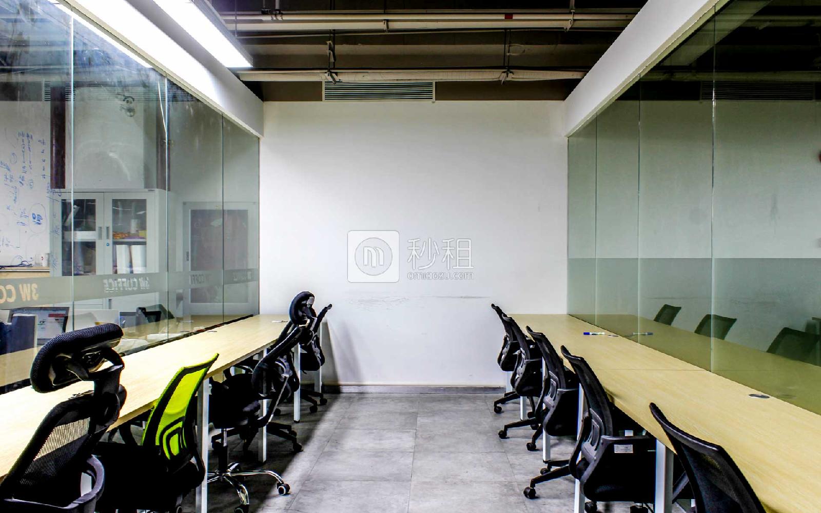 软件产业基地-3W空间写字楼出租5平米精装办公室1200元/工位.月