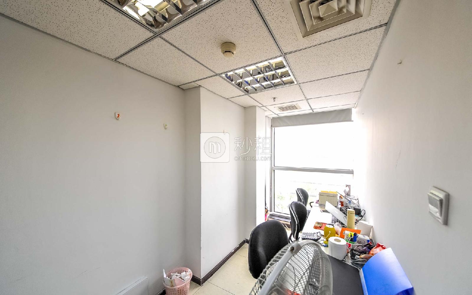 紫光发展大厦-创富港写字楼出租15平米精装办公室3260元/间.月