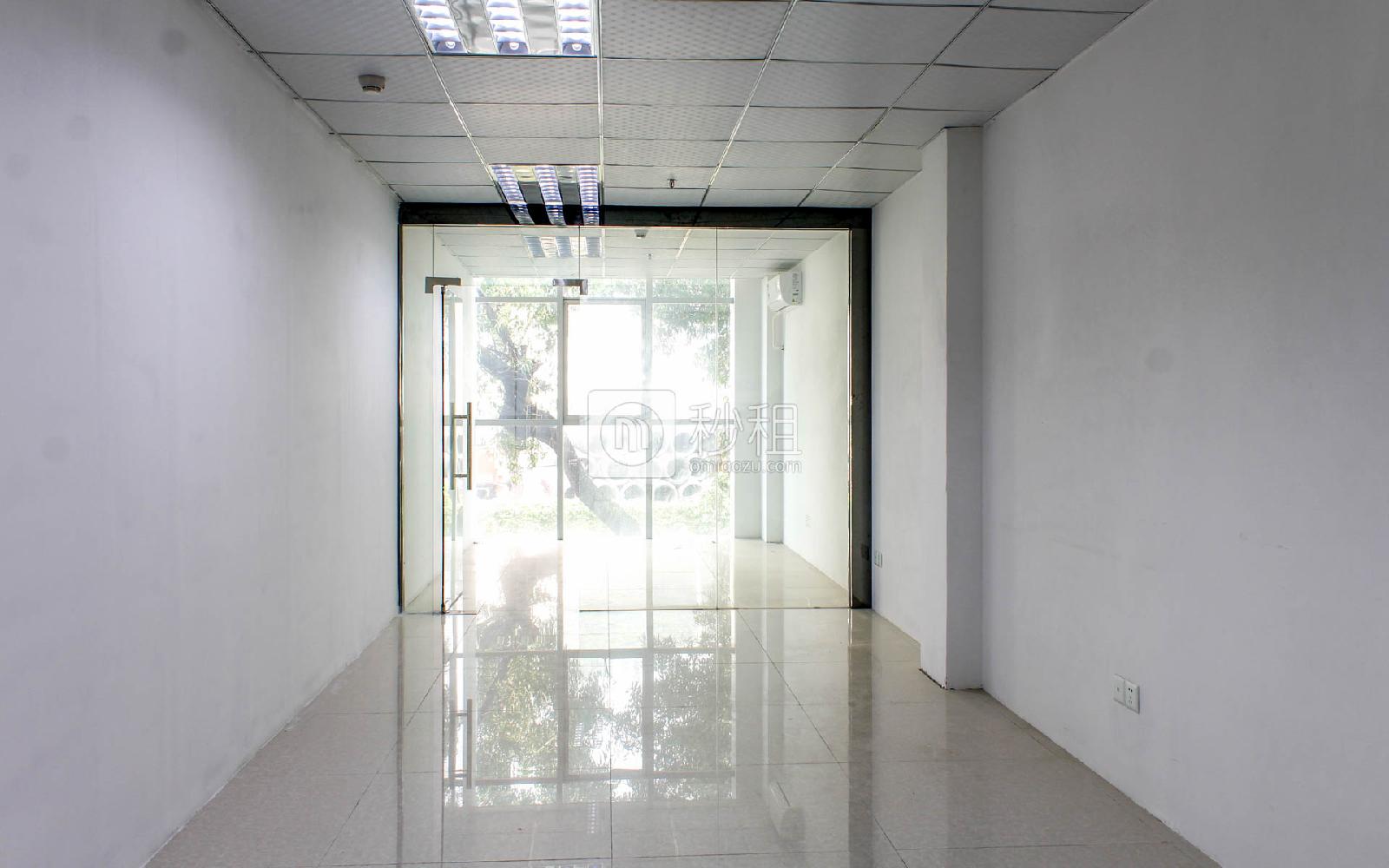 前海星空科技园写字楼出租59平米精装办公室70元/m².月