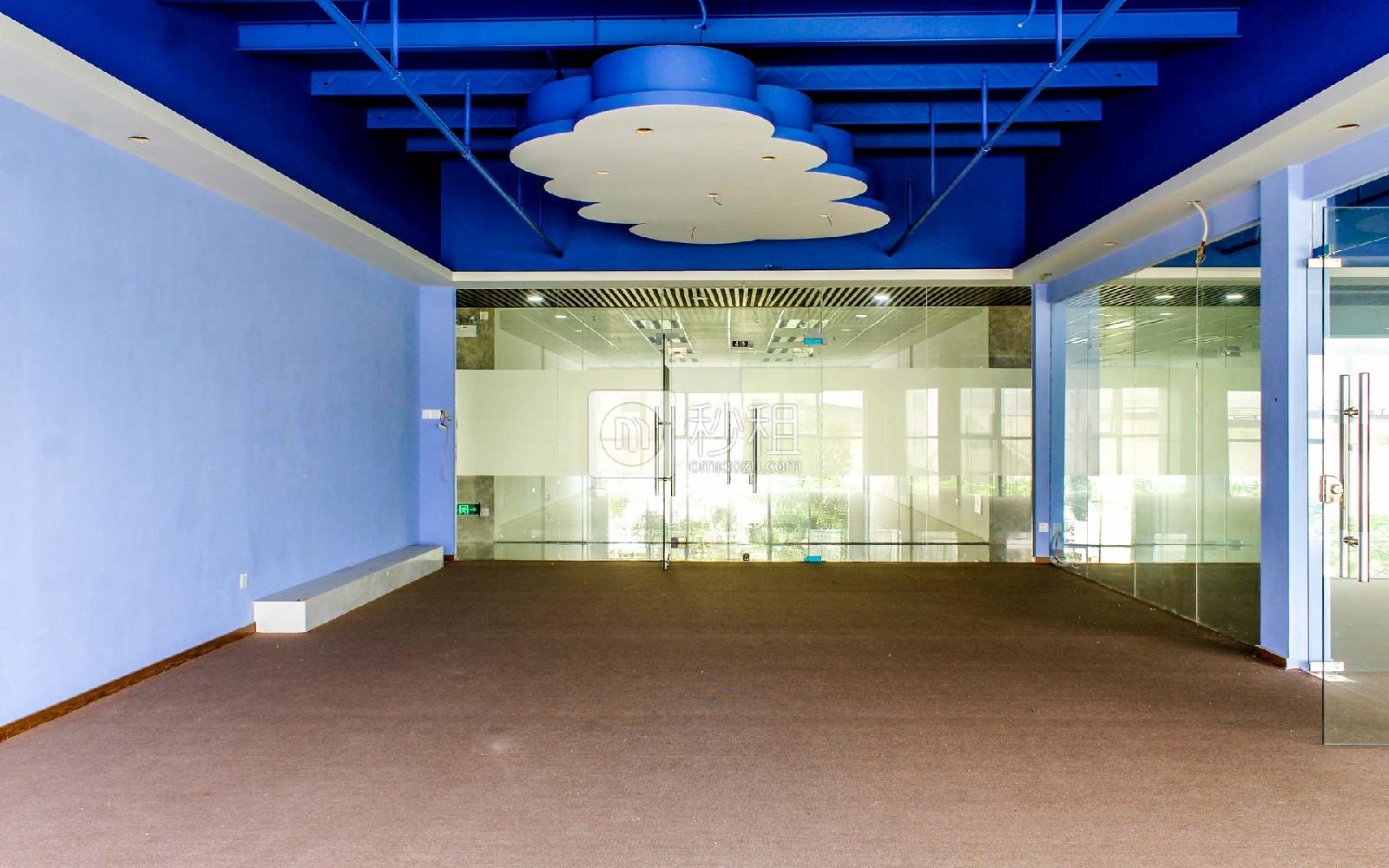 前海星空科技园写字楼出租472平米精装办公室70元/m².月