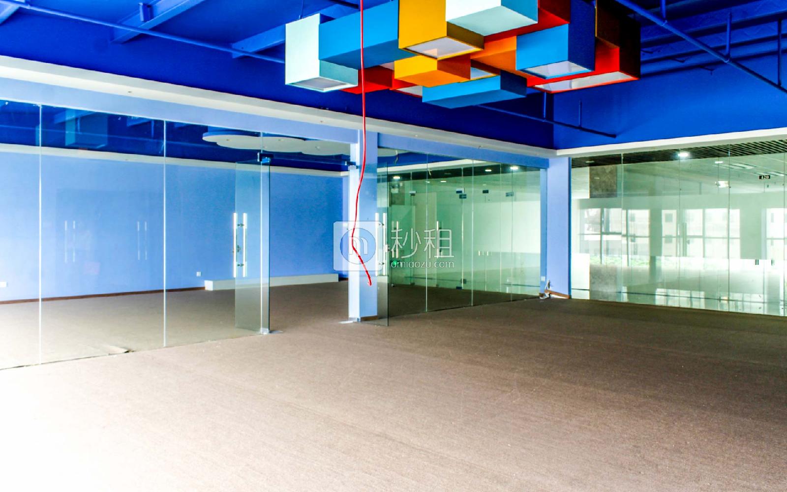 前海星空科技园写字楼出租472平米精装办公室70元/m².月
