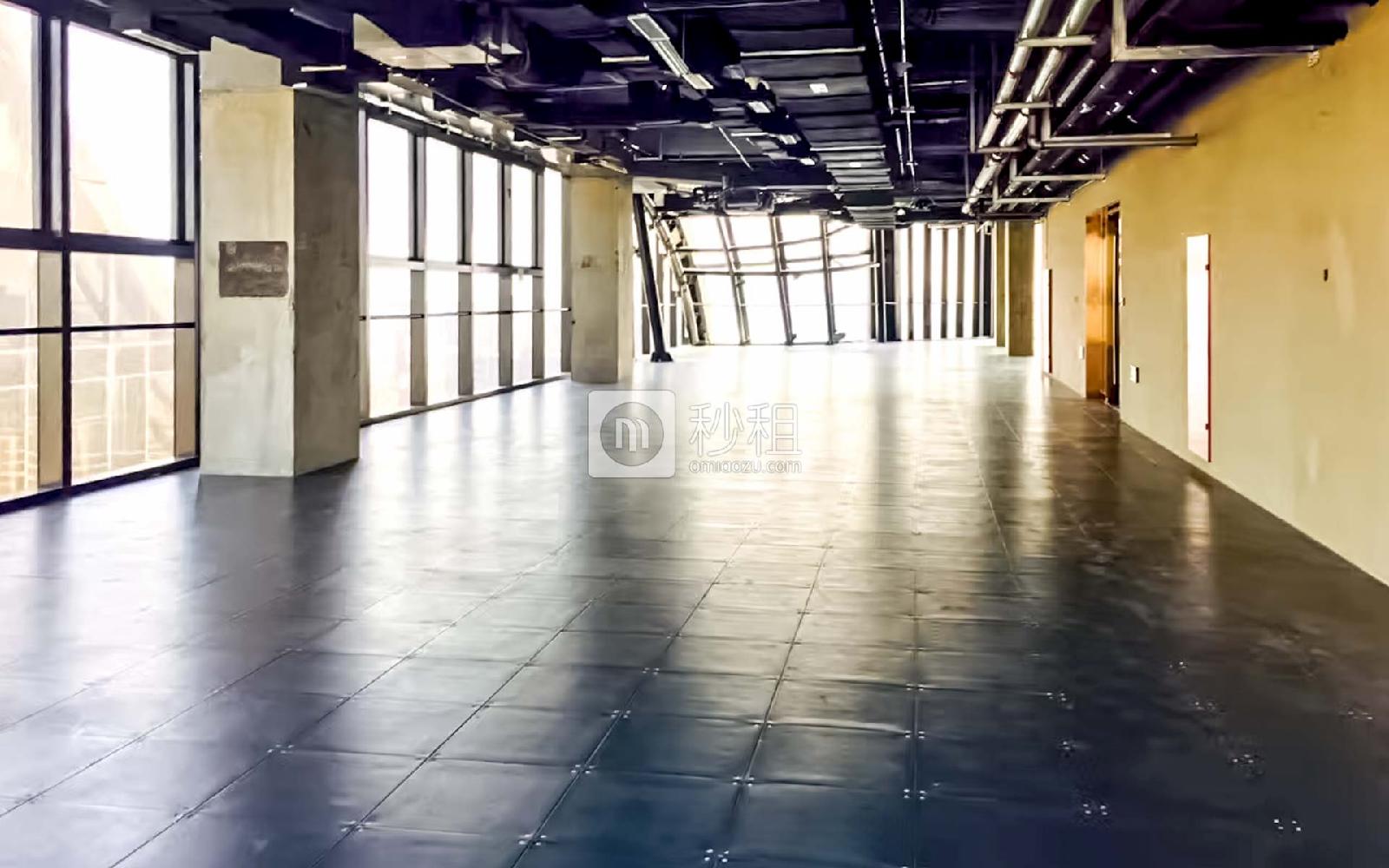 骏豪中央公园广场写字楼出租204平米豪装办公室15元/m²/天