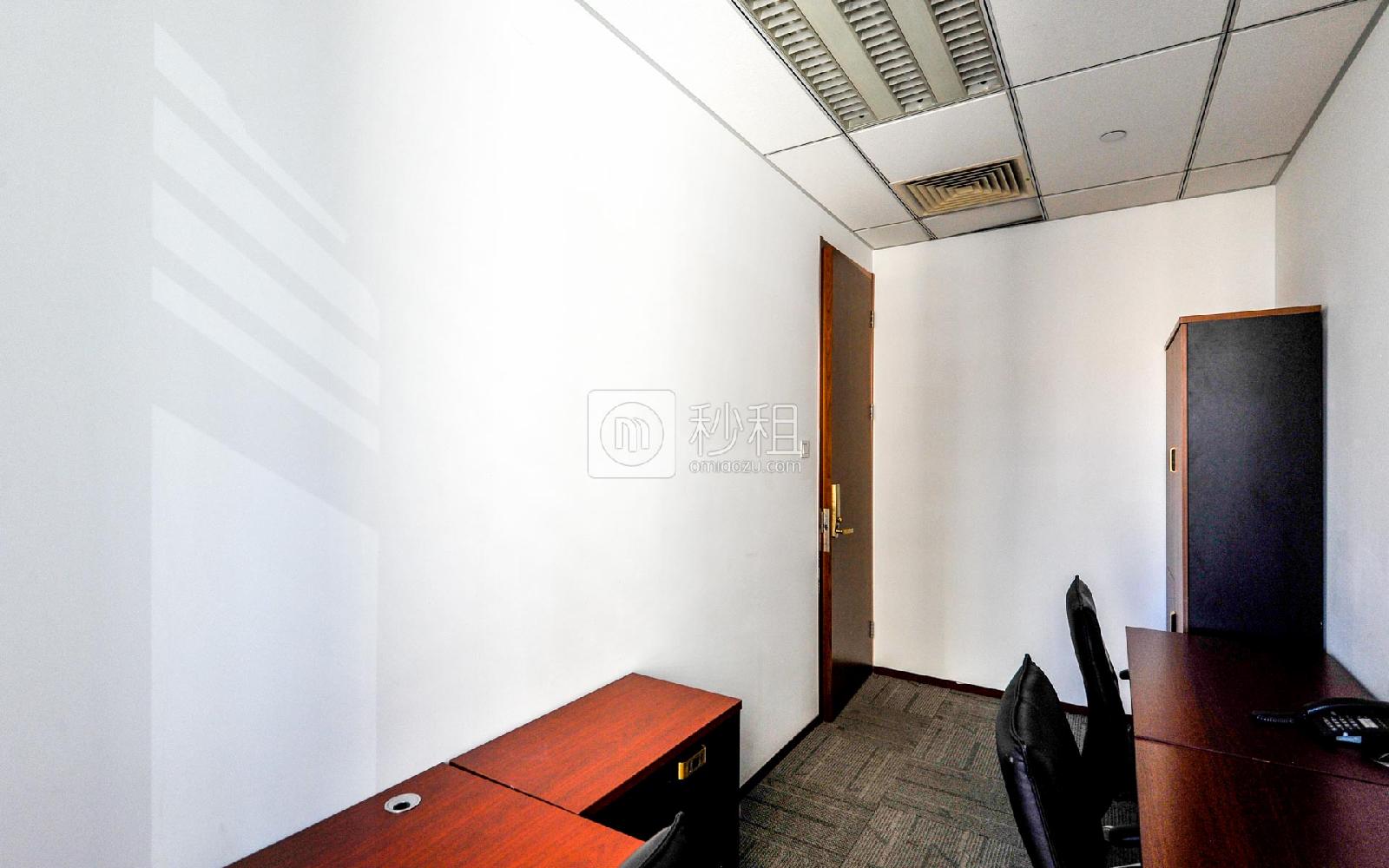 中海广场-世鳌国际商务中心写字楼出租15平米精装办公室10200元/间.月