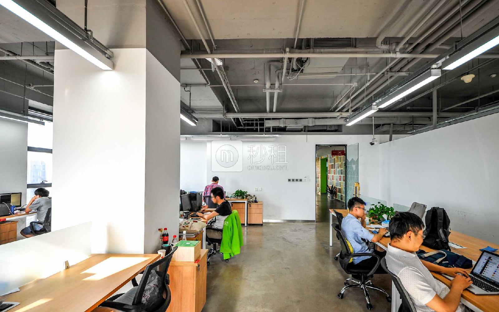  金域国际中心-优客工场写字楼出租65平米精装办公室29920元/间.月