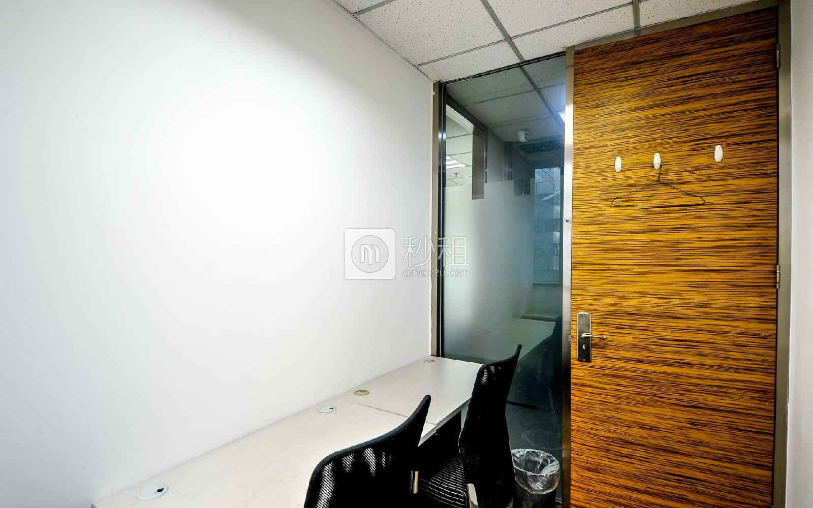 泰达时代中心-世鳌国际商务中心写字楼出租15平米精装办公室7800元/间.月