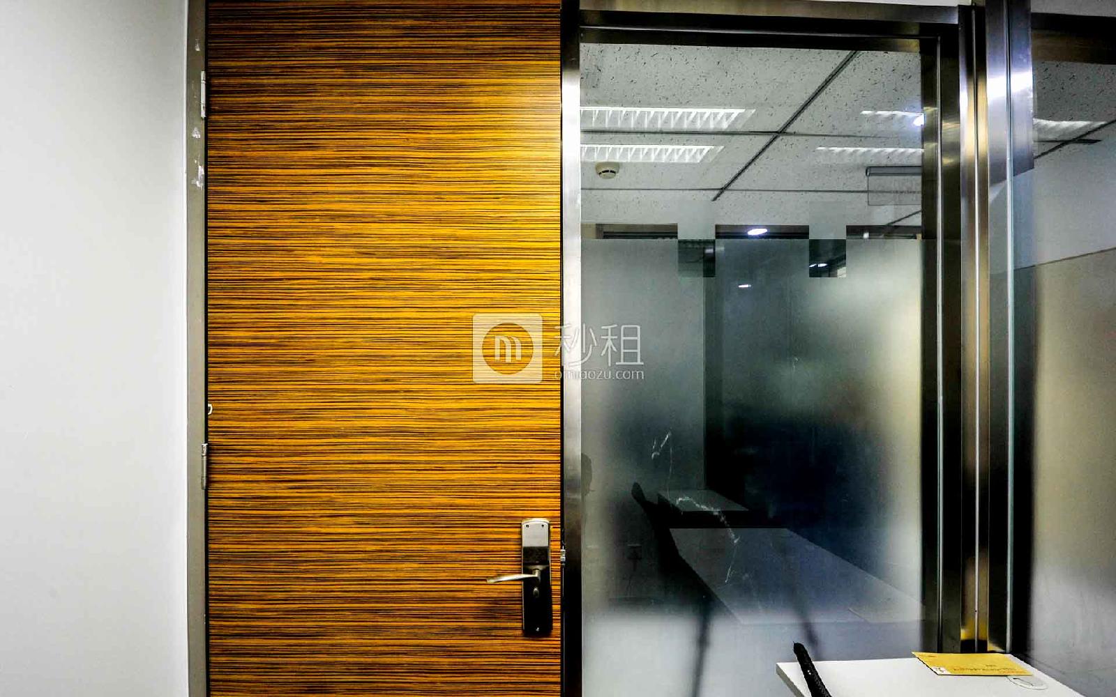 泰达时代中心-世鳌国际商务中心写字楼出租10平米精装办公室5200元/间.月