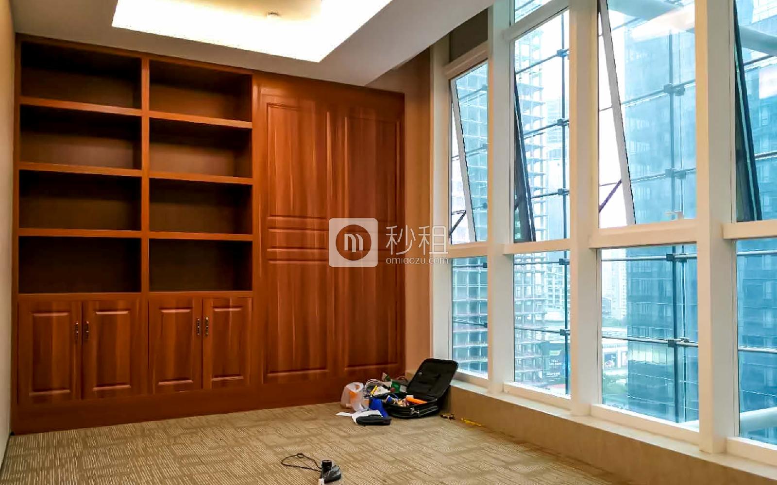 华安保险总部大厦写字楼出租470平米豪装办公室255元/m².月