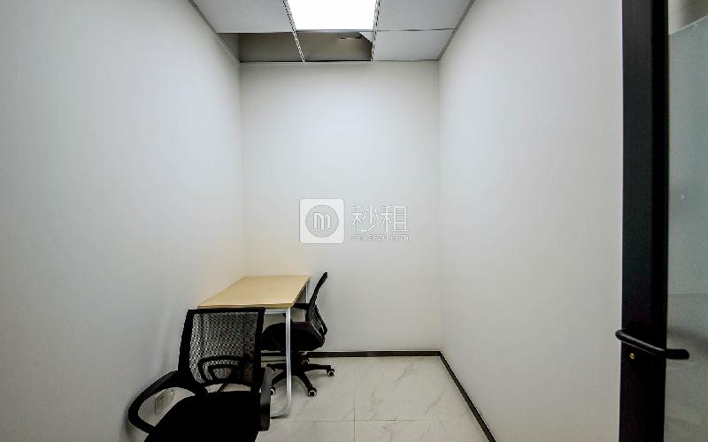 元大都-创富港写字楼出租13平米精装办公室3670元/间.月