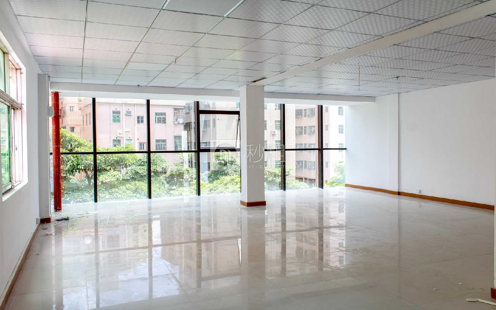 汇聚大厦写字楼出租86平米精装办公室39元/m².月