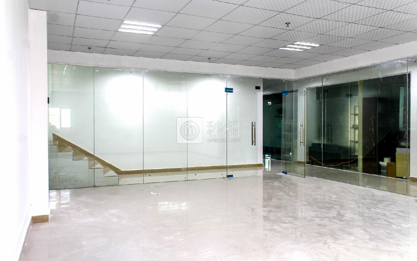 万众茶城写字楼出租75平米简装办公室40元/m².月
