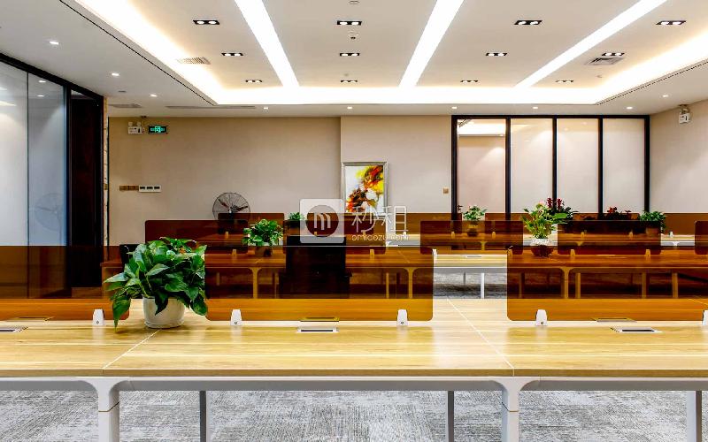 蚂蚁邦金融中心-华安保险总部大厦写字楼出租477平米精装办公室144元/m².月