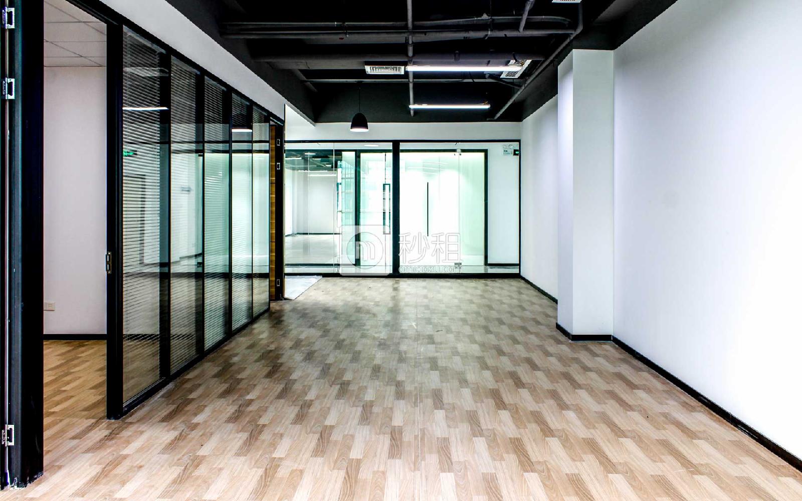 众创产业园写字楼出租167平米精装办公室80元/m².月
