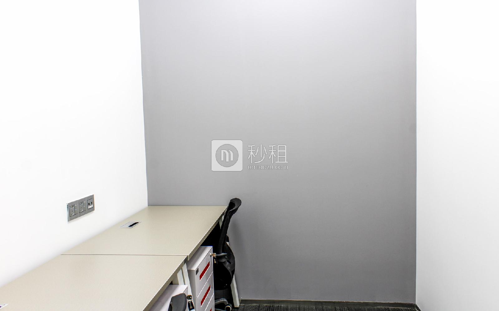 佳宁娜广场-尚创峰商务中心写字楼出租10平米精装办公室2200元/间.月