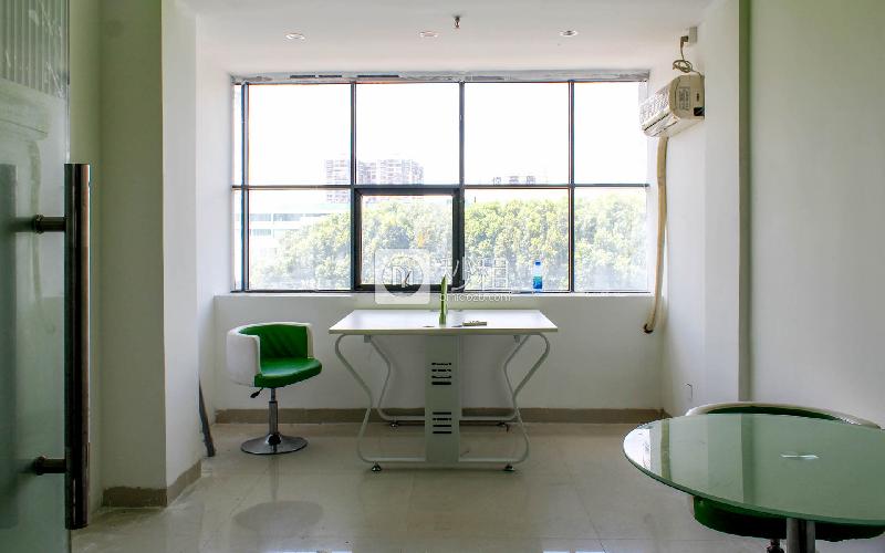 OTO创客+写字楼出租50平米精装办公室65元/m².月