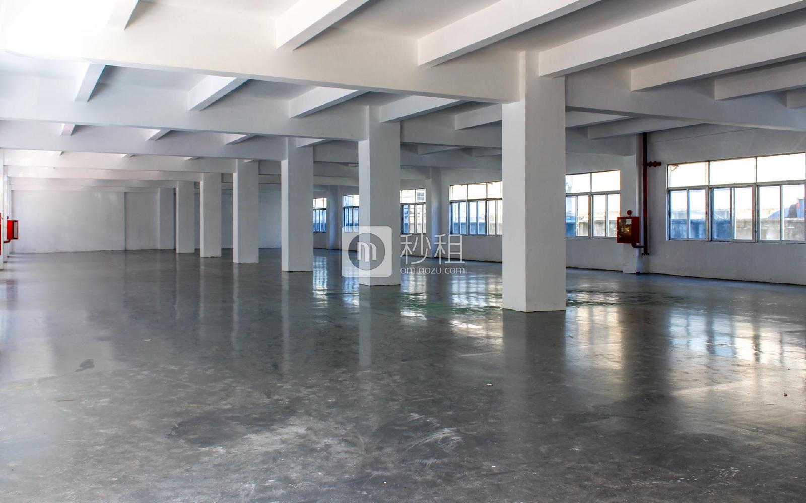 优创空间写字楼出租1321平米简装办公室70元/m².月