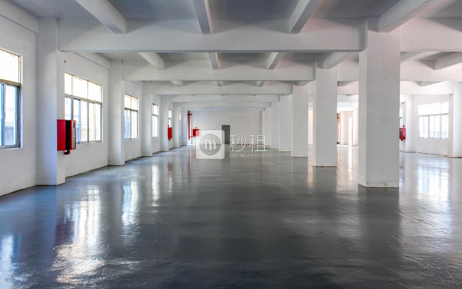 优创空间写字楼出租1321平米简装办公室70元/m².月