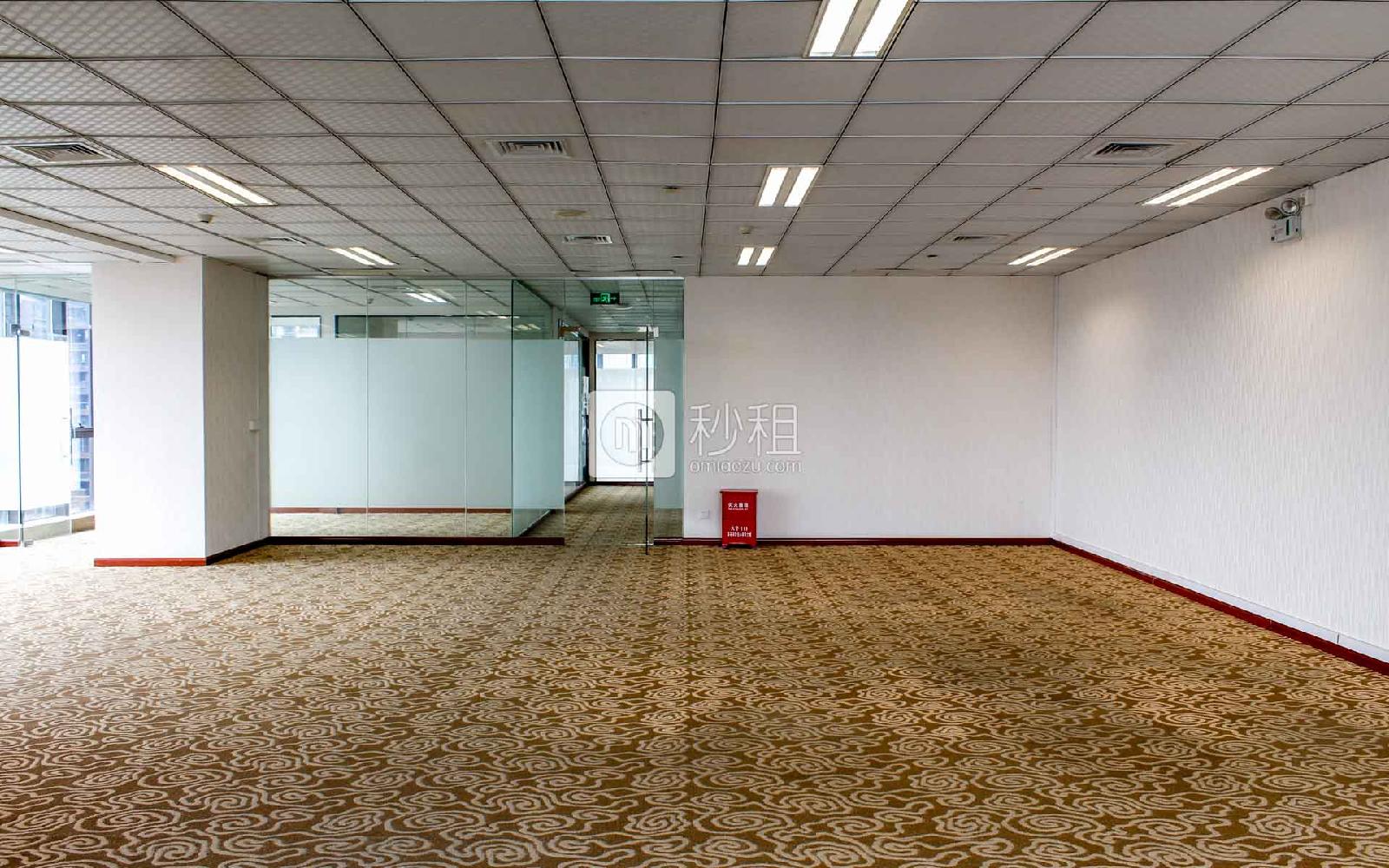 正中时代广场写字楼出租440平米简装办公室96元/m².月