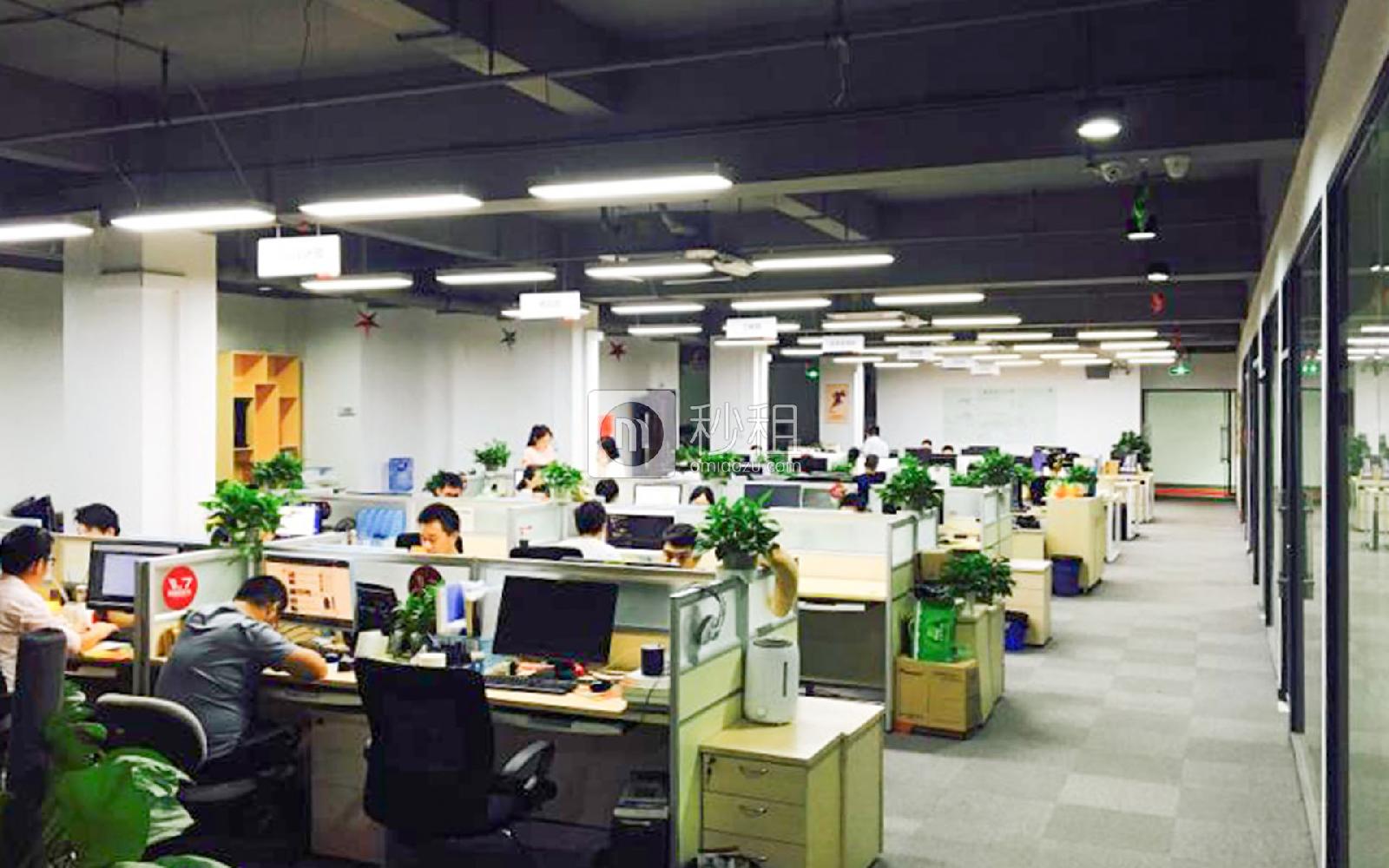 云谷创新产业园（二期）写字楼出租2500平米精装办公室70元/m².月