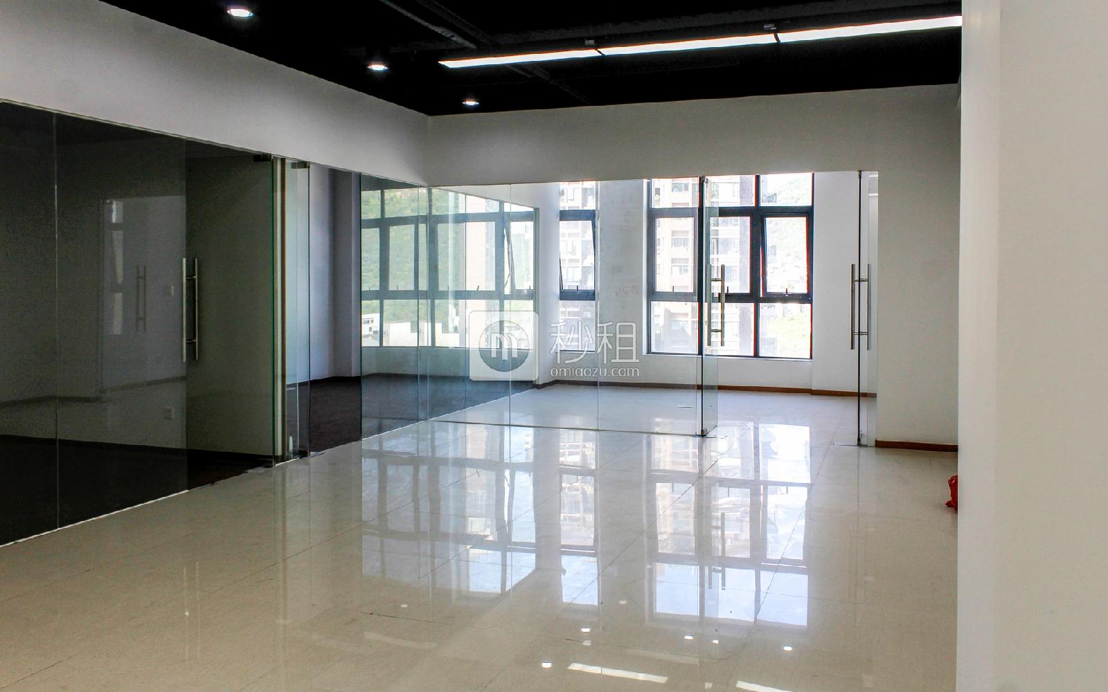 泛海城市广场写字楼出租208平米精装办公室88元/m².月
