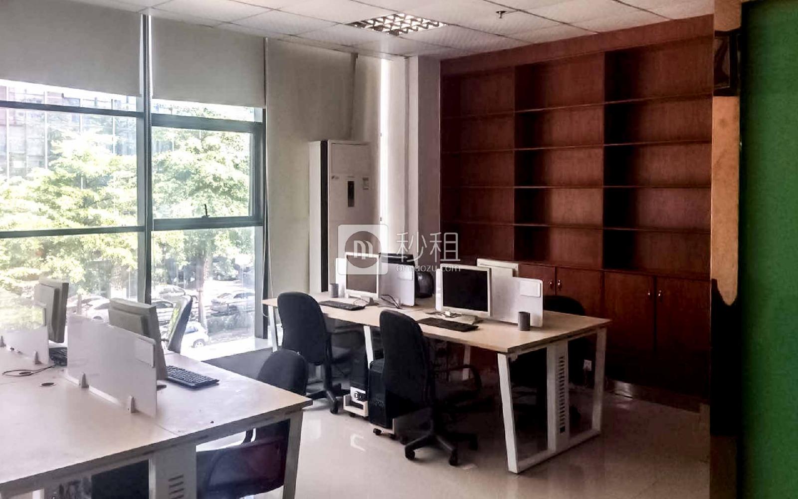 国汇通商务中心	写字楼出租96平米简装办公室45元/m².月