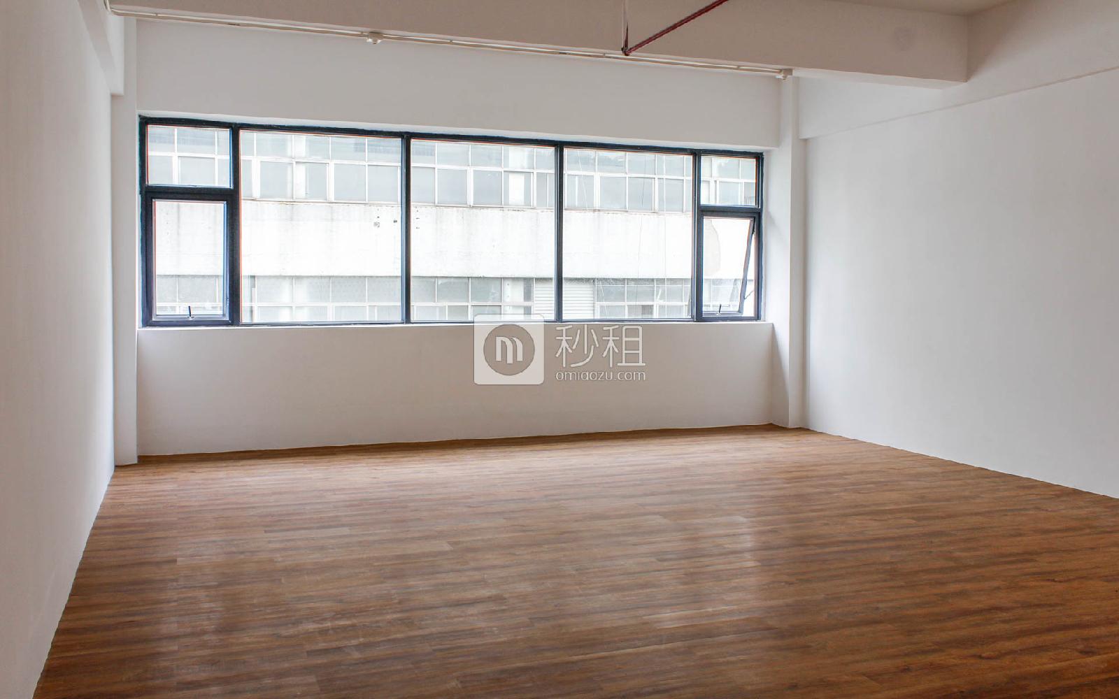 众里创业社区（兴东）写字楼出租96平米精装办公室80元/m².月