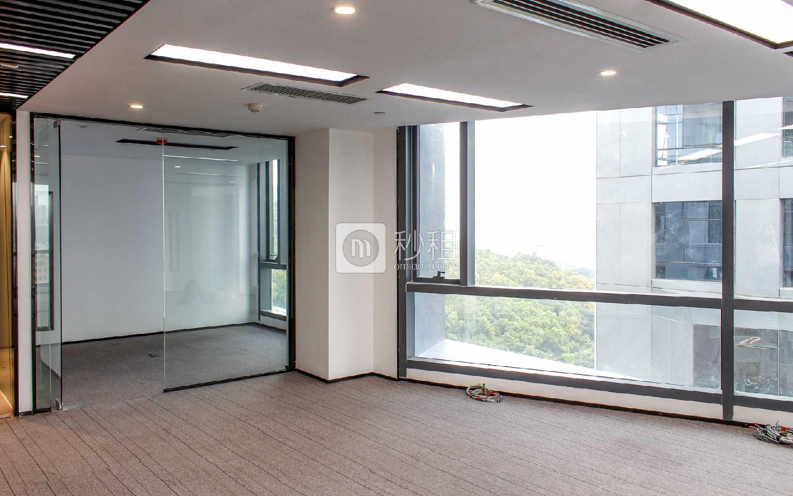 满京华·SOHO艺峦大厦写字楼出租129平米精装办公室75元/m².月
