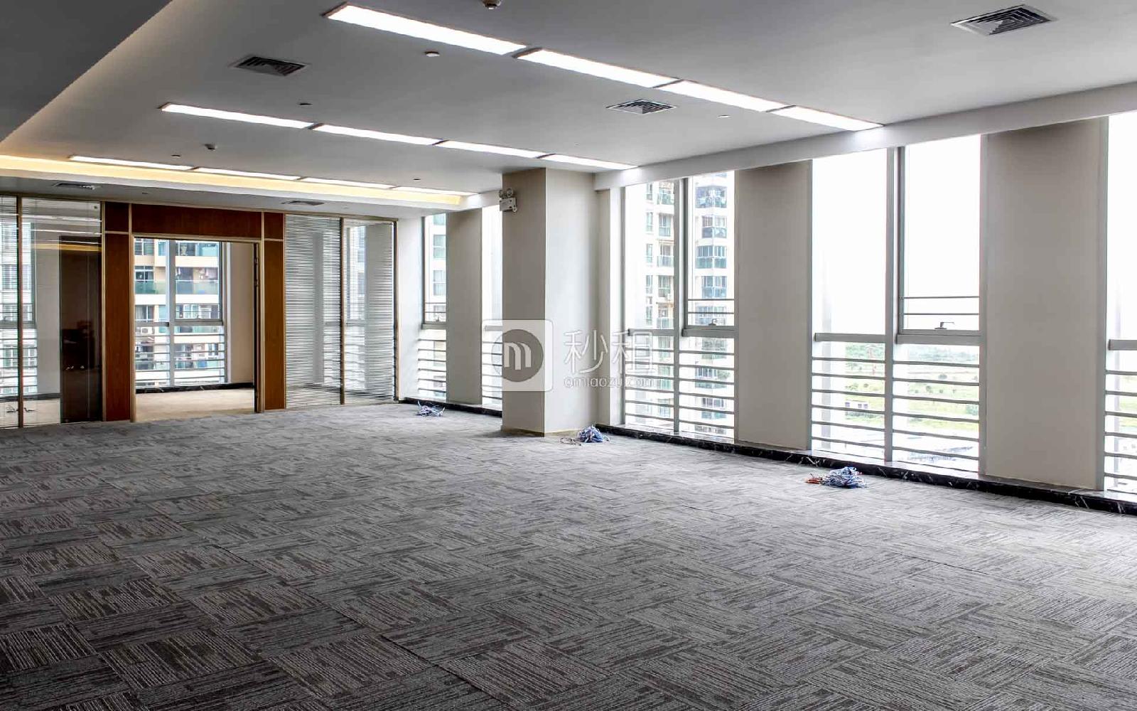 龙光世纪大厦写字楼出租665平米精装办公室99元/m².月