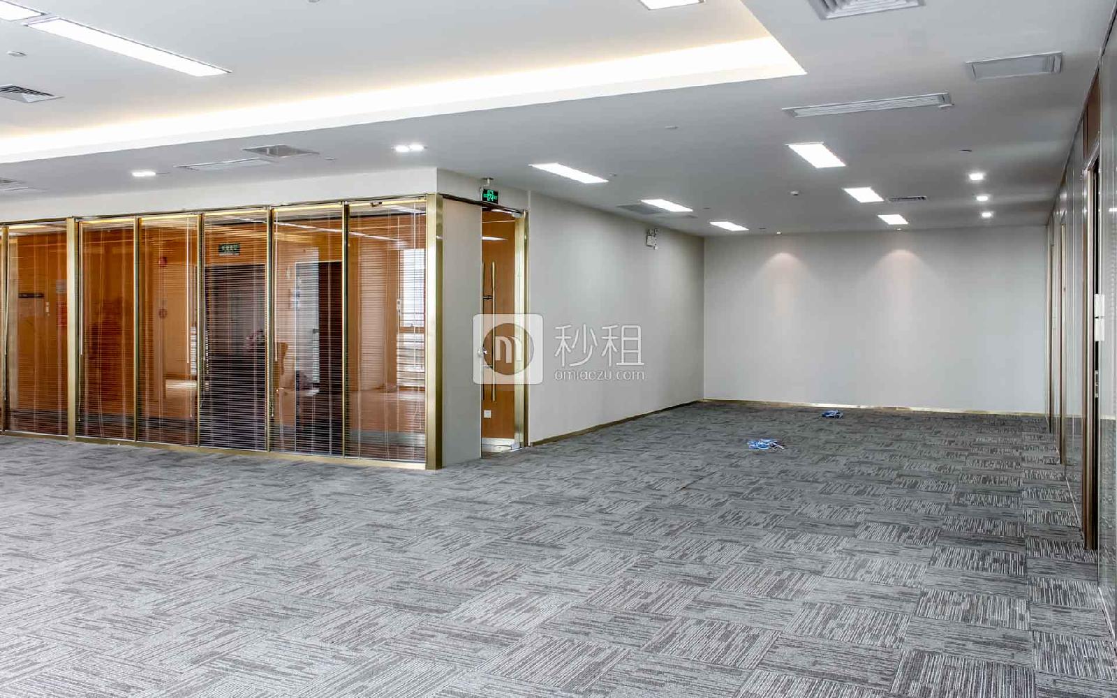 龙光世纪大厦写字楼出租665平米精装办公室99元/m².月