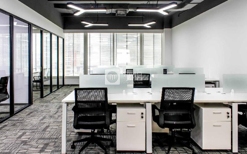 TCL大厦-摩斯众创空间写字楼出租257平米精装办公室115元/m².月