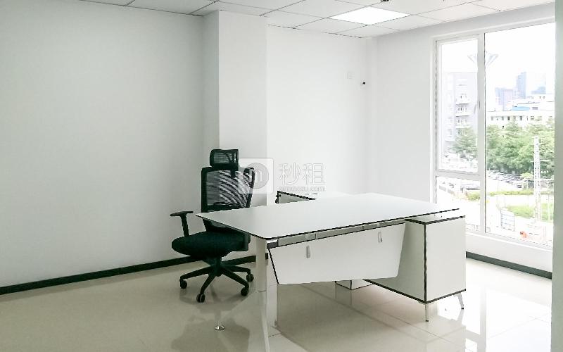 美鹏商务中心写字楼出租158平米精装办公室64元/m².月
