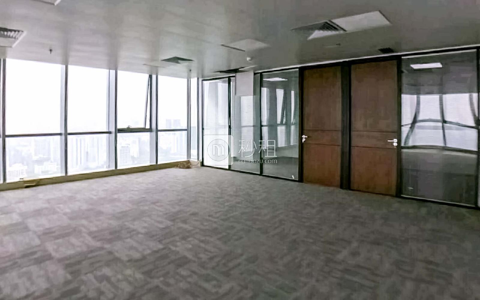 田厦国际中心写字楼出租362平米豪装办公室195元/m².月