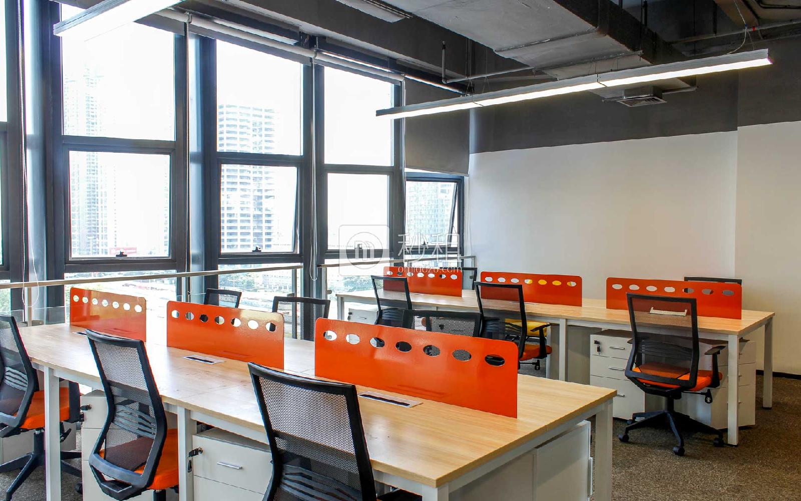 软件产业基地-腾讯众创空间写字楼出租132平米精装办公室33600元/间.月