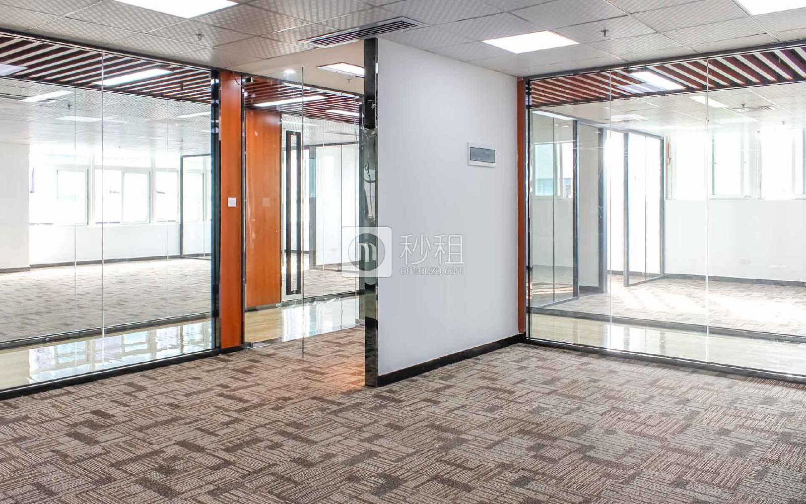 麻雀岭工业区M10栋写字楼出租142平米精装办公室69元/m².月