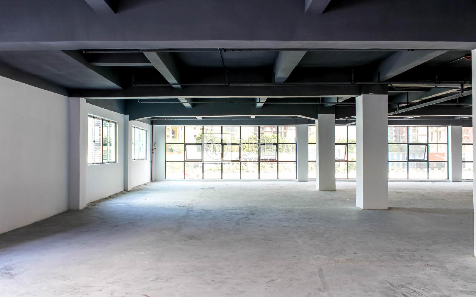 智慧谷创新园（横岗）写字楼出租180平米简装办公室45元/m².月